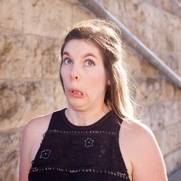 Meet your Posher, Angela - Picture 1 of 1